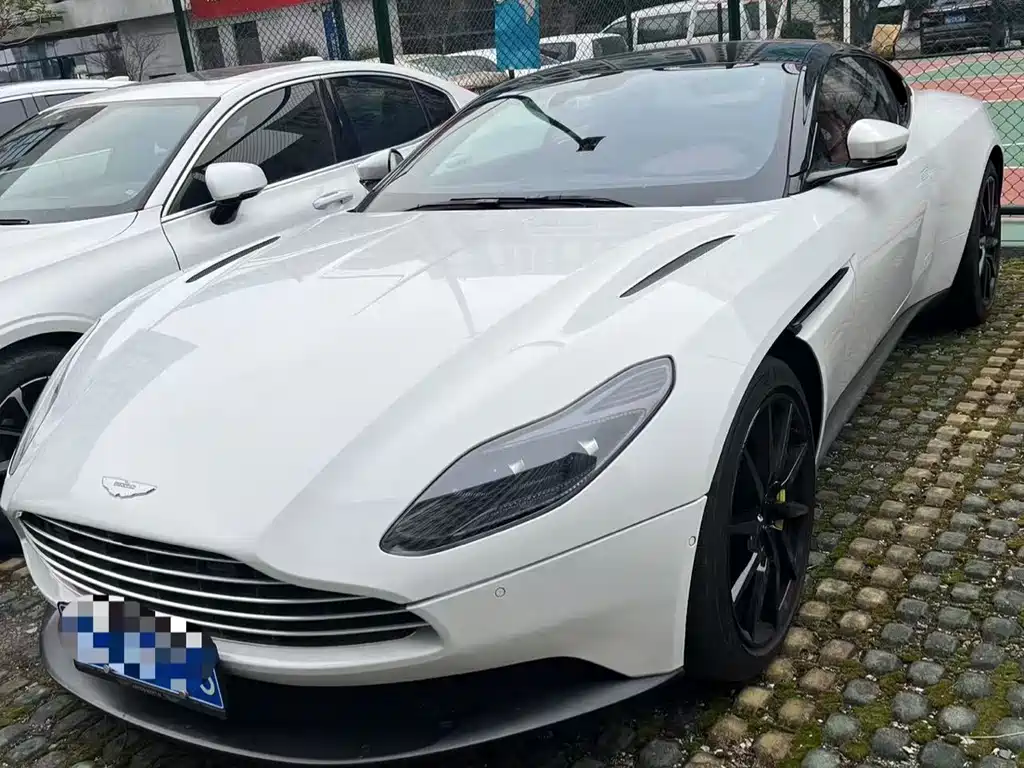 Aston Martin DB11 2020 4.0T V8 Coupe