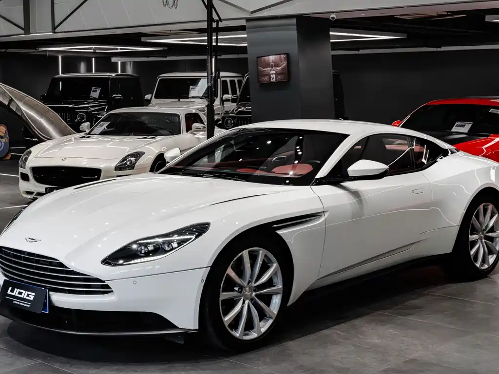 Aston Martin DB11 2019 4.0T V8 Coupe