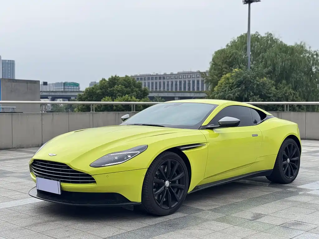 Aston Martin DB11 2019 4.0T V8 Coupe