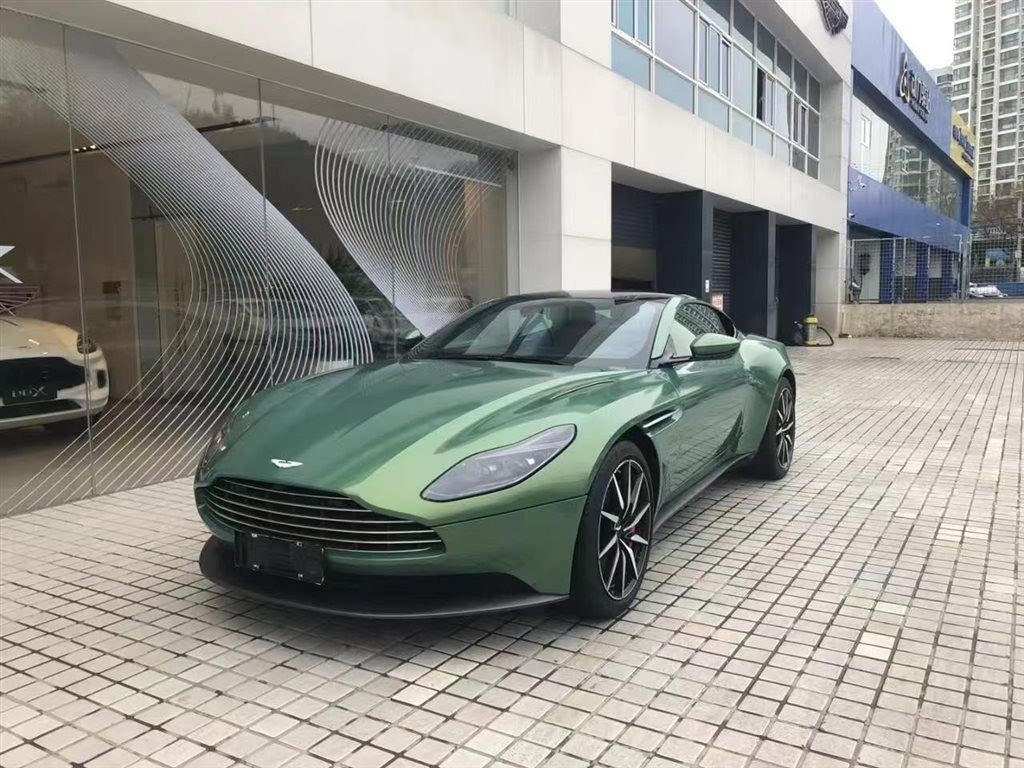 Aston Martin DB11 2019 4.0T V8 Coupe