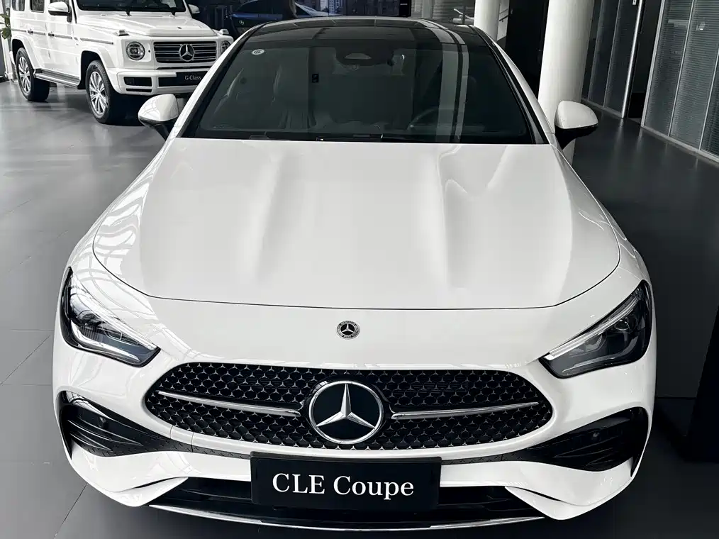 Mercedes-Benz CLE 2024 CLE 300 4MATIC динамичное купе