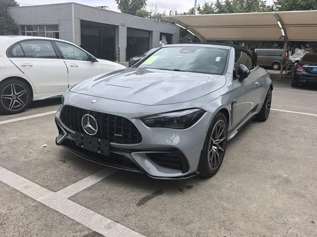 Mercedes-Benz CLE AMG 2025 AMG CLE 53 4MATIC+ купе с откидным верхом