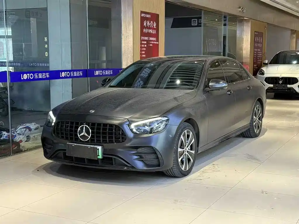 Спортивный седан Mercedes-Benz E-class New Energy 2021 E 350 e L с подключаемым модулем