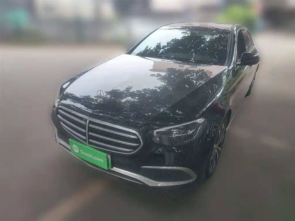 Mercedes-Benz E-class New Energy 2022 с рестайлингом E 350 e L -гибридный седан с подключаемым модулем