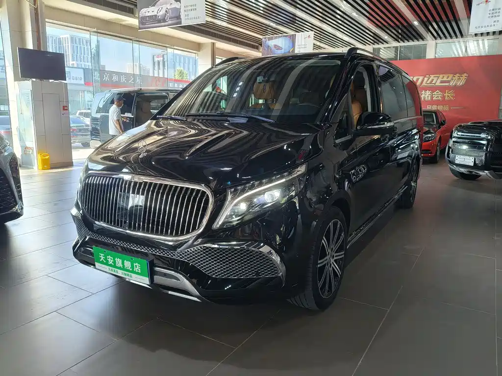 Mercedes-Benz V-Class 2022 V 260 L Long Wheelbase Luxury