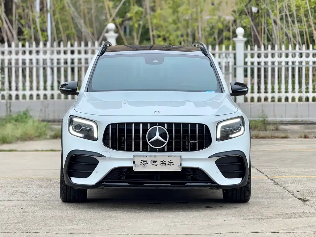 Mercedes-Benz GLB AMG 2022 AMG GLB 35 4MATIC