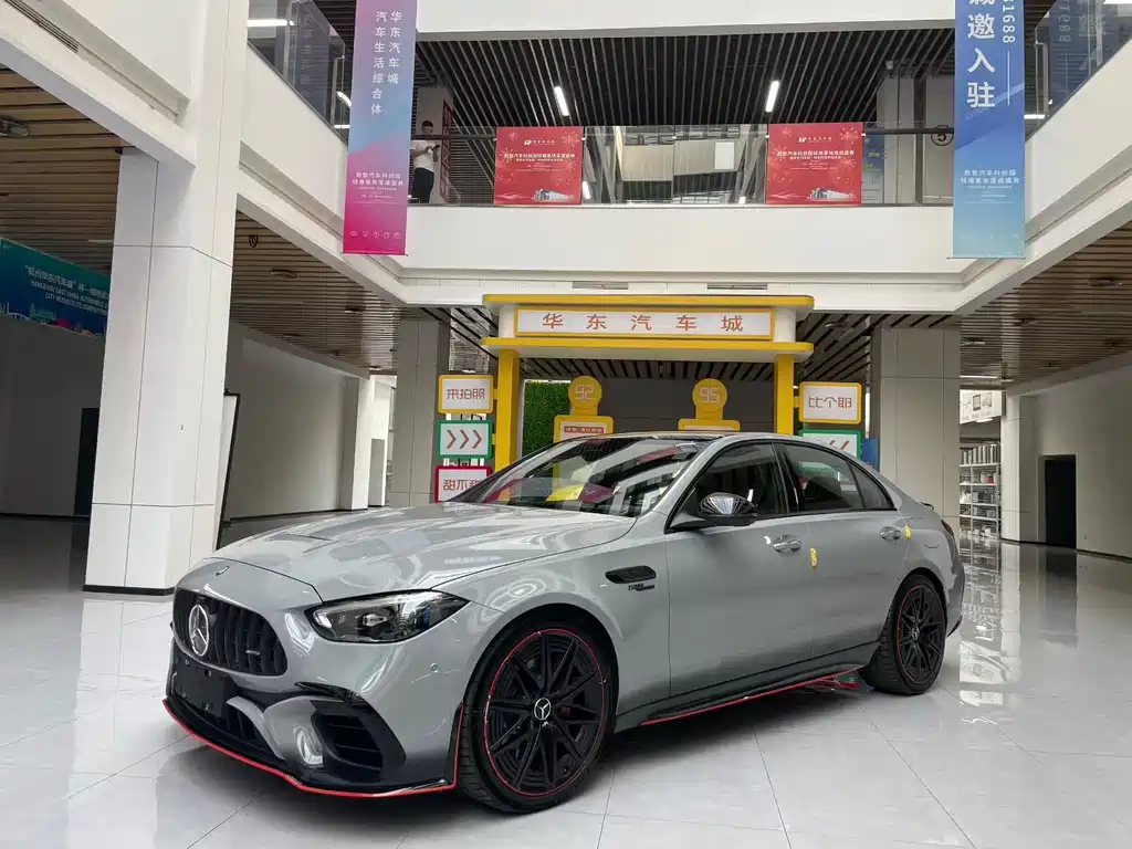 Mercedes-Benz C-class AMG New Energy 2024 AMG C 63 S E PERFORMANCE F1 СПЕЦИАЛЬНОЕ ИЗДАНИЕ