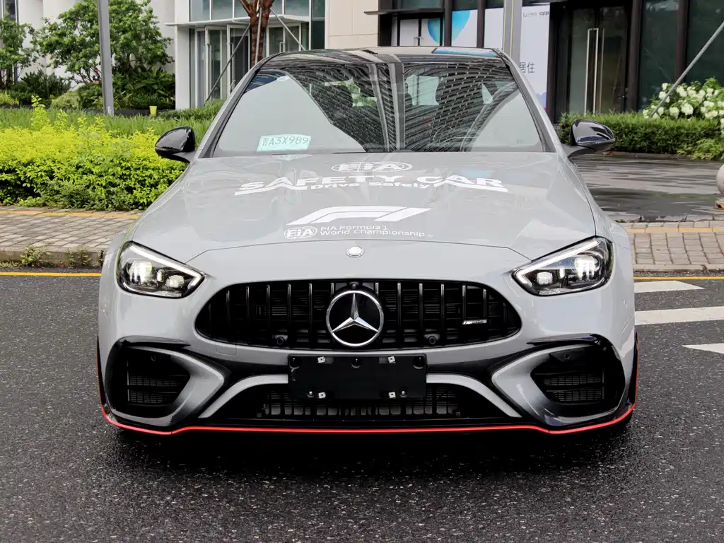 Mercedes-Benz C-class AMG New Energy 2024 AMG C 63 S E PERFORMANCE F1 СПЕЦИАЛЬНОЕ ИЗДАНИЕ
