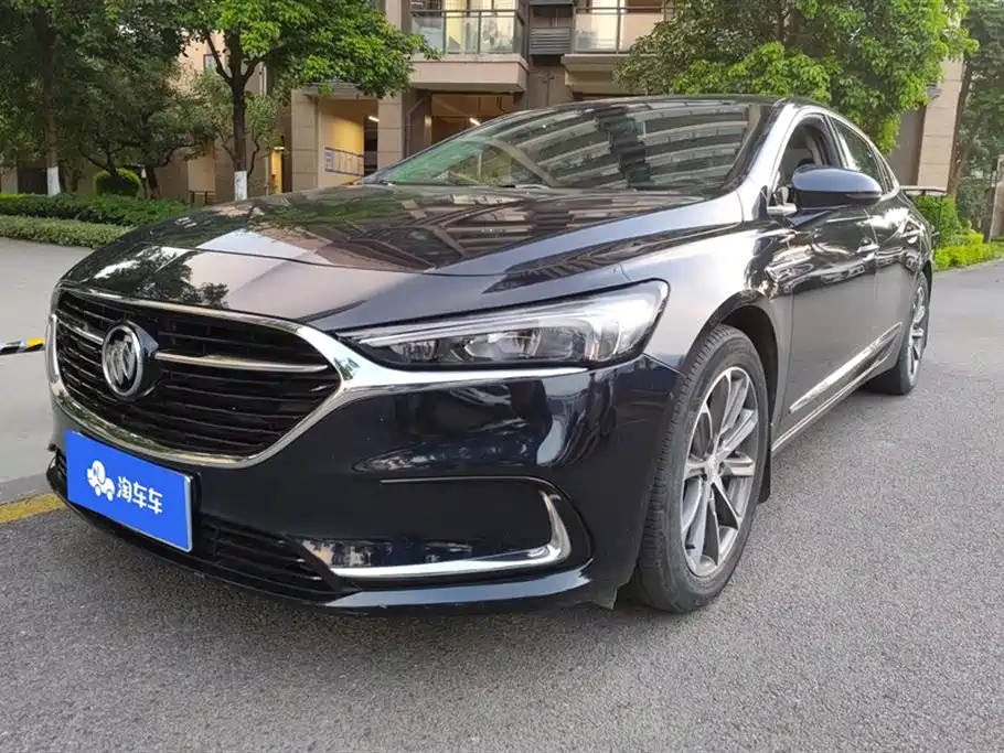 Grand Touring 2021 652T Luxury