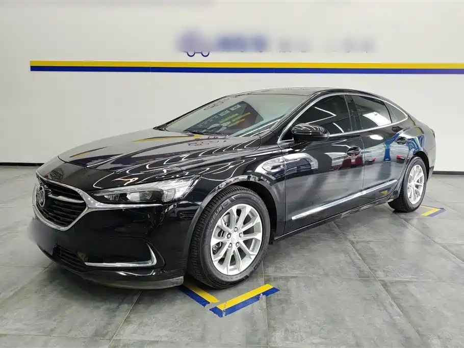 Grand Touring 2022 552T Luxury