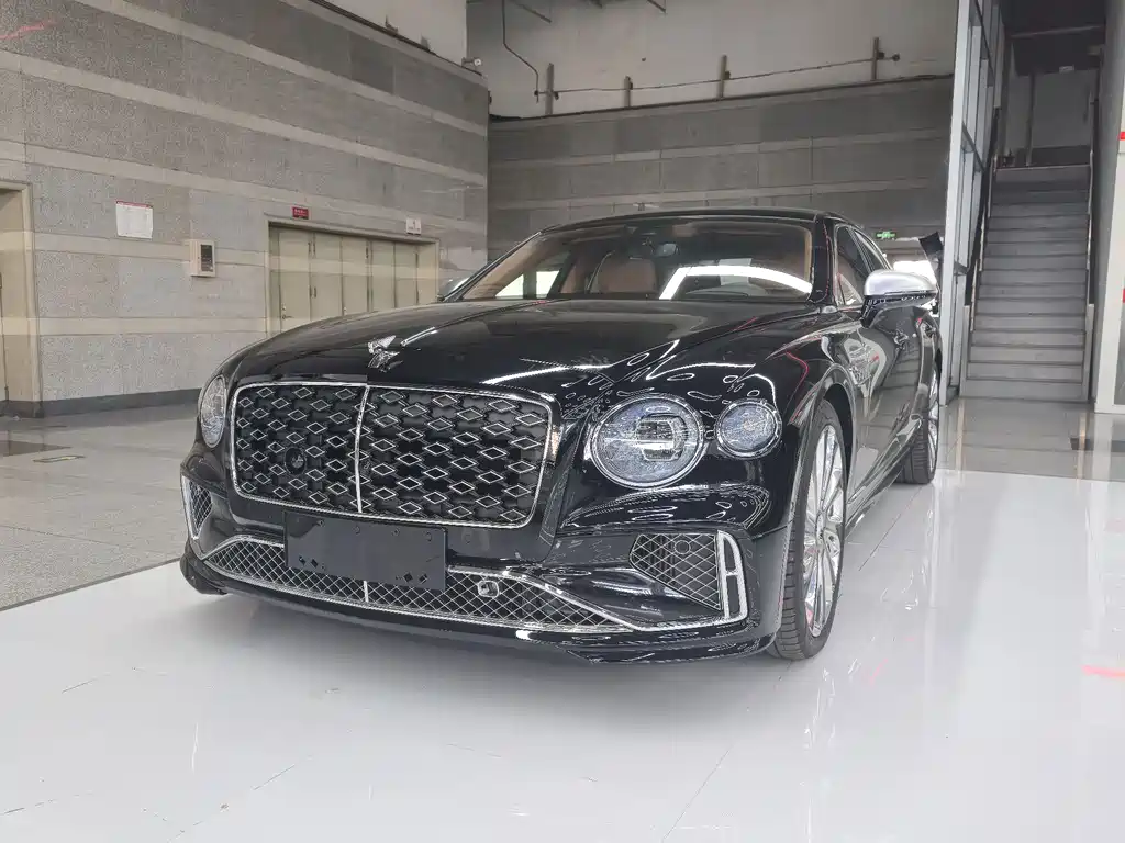 Flying Spur plug-in hybrid 2025 4.0 T V8 Mulliner