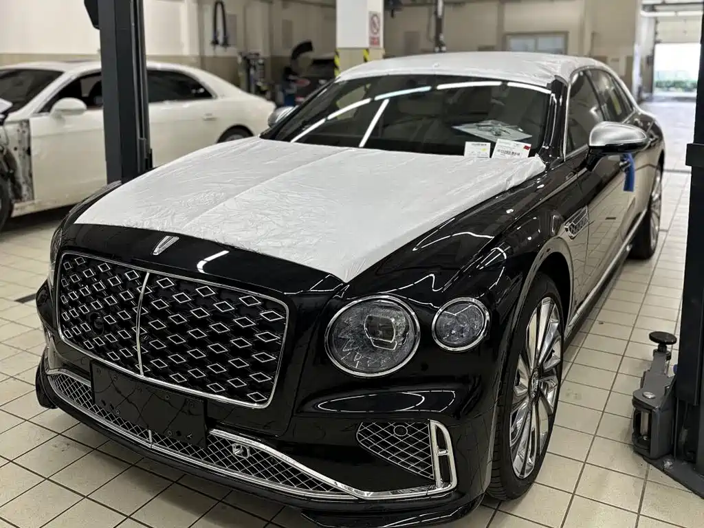 Flying Spur plug-in hybrid 2025 4.0 T V8 Mulliner