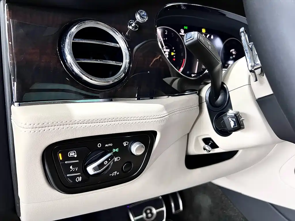 Фото машины 28