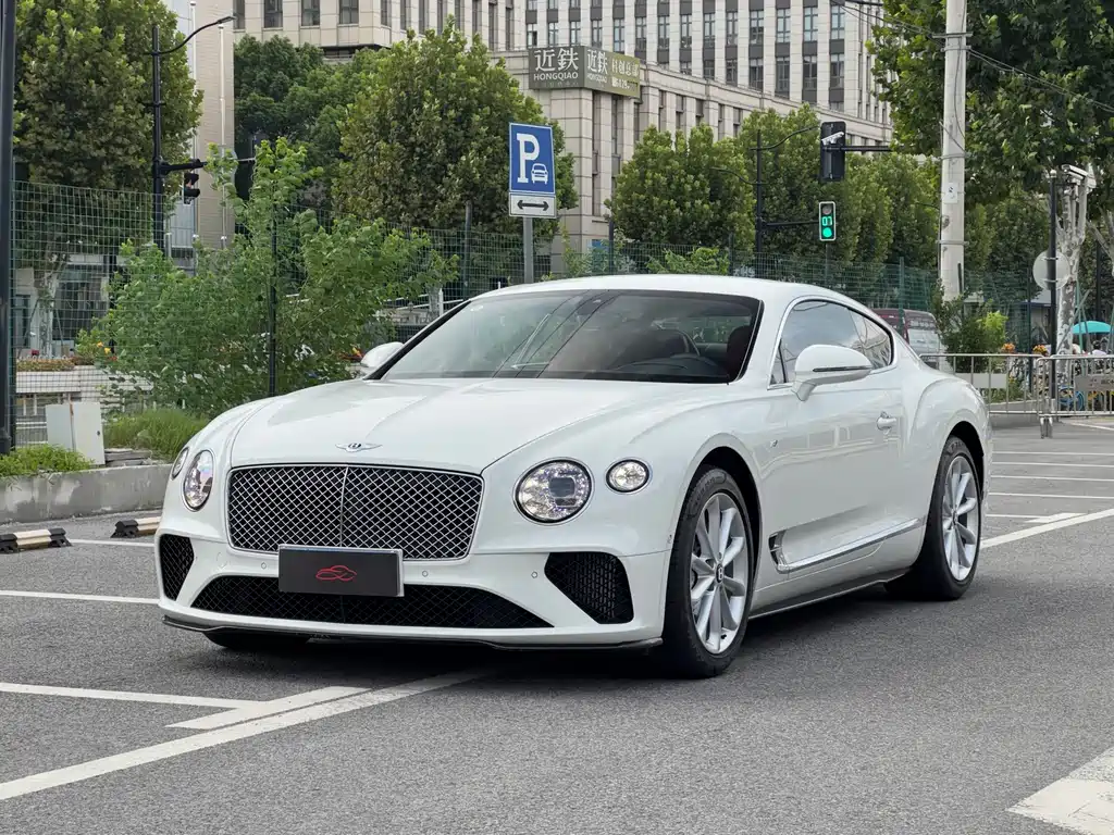 Continental 2020 4.0T GT V8