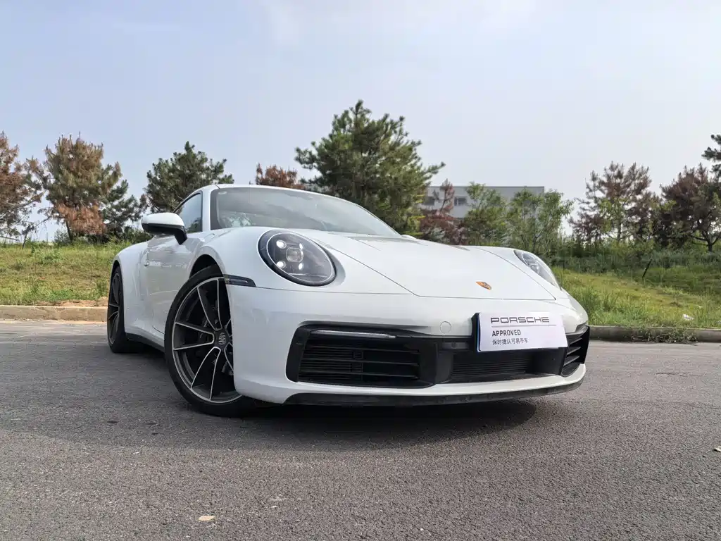 Porsche 911 2023 Carrera 3.0T