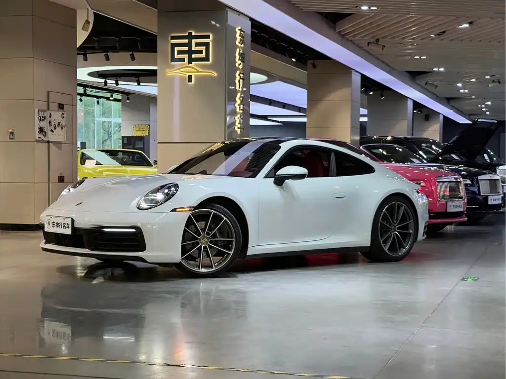 Porsche 911 2022 Carrera 3.0T