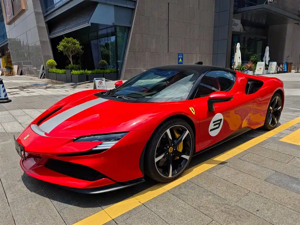 SF90 2020 модель 3,9 T V8 Stradale