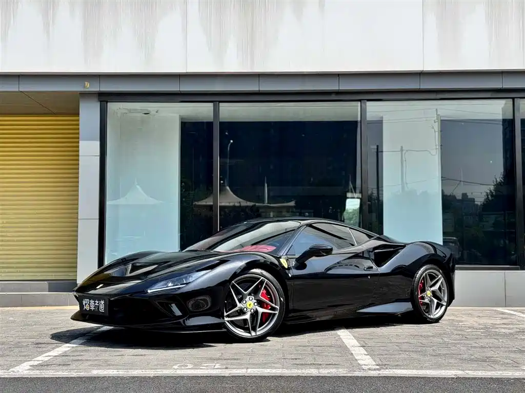 Ferrari F8 2019 Tributo 3.9T V8
