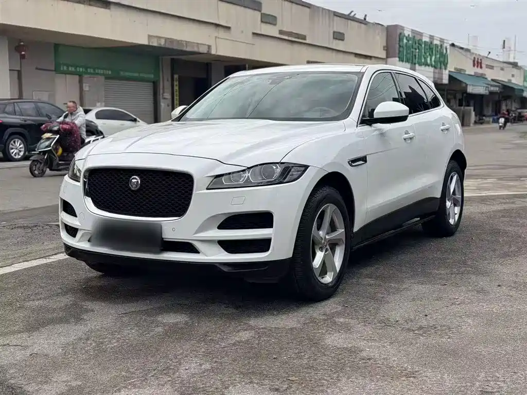 Jaguar F-PACE 2020 2.0T Urban Premium Edition