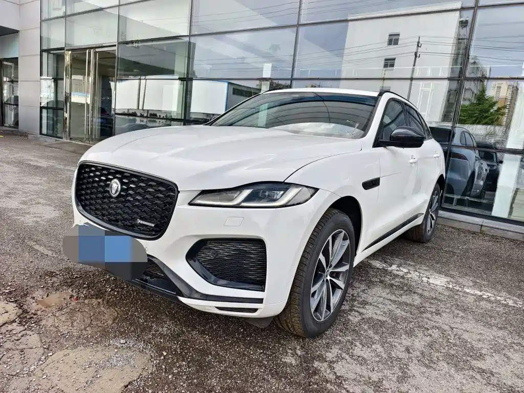 Jaguar F-PACE 2024 P250 R-Dynamic SE