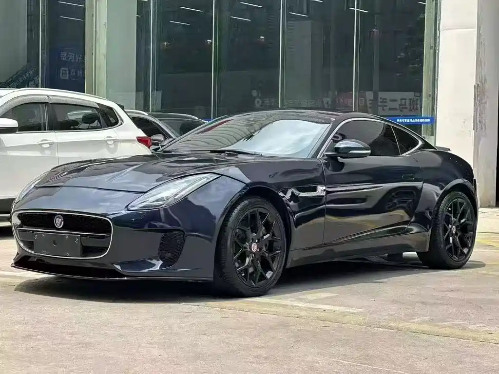 Jaguar F-TYPE 2019 2.0T Hardtop Edition