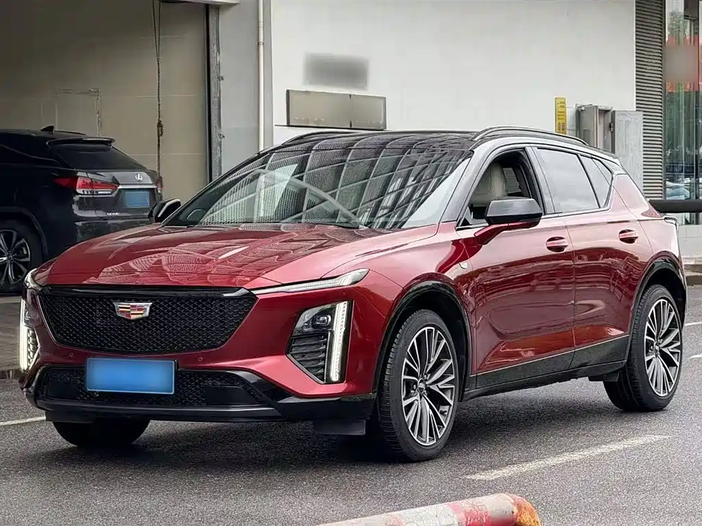 Cadillac GT4 2023 25T Premium