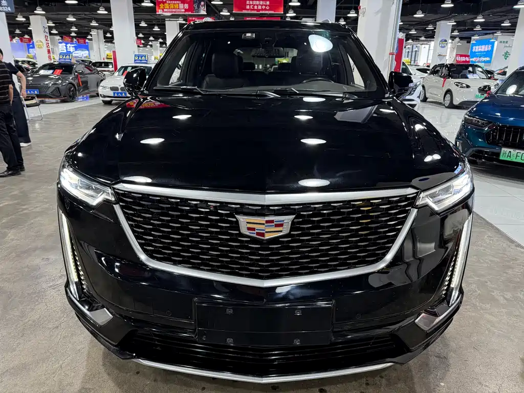 Cadillac XT6 2021 28T six-seater four-wheel drive luxury sports type