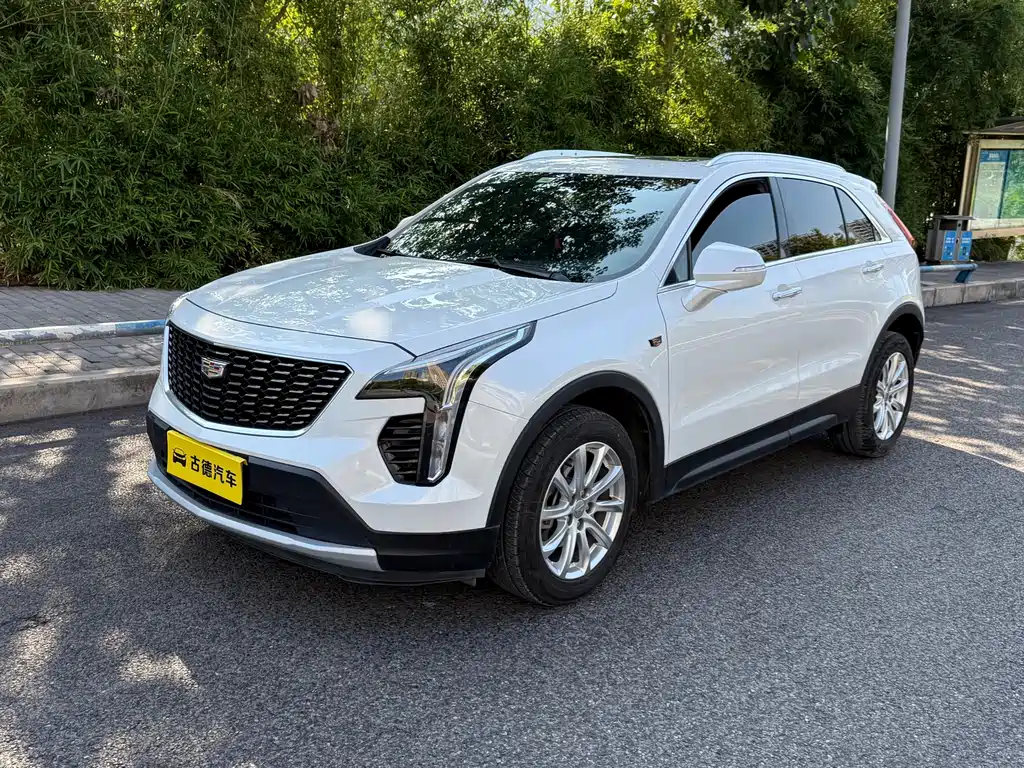 Cadillac XT4 2020 28T two-wheel drive technical type