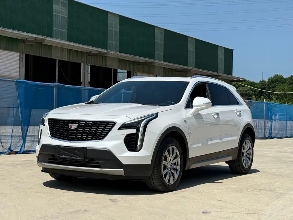 Cadillac XT4 2022 28T two-wheel drive premium model