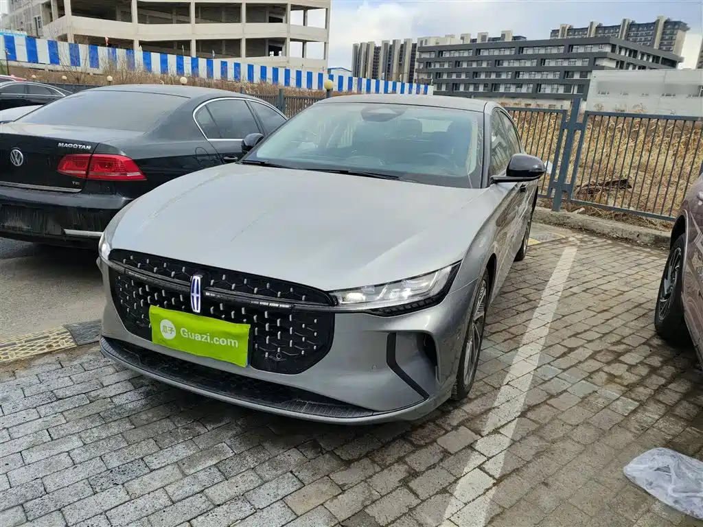 Lincoln Z 2024 2.0T two-wheel drive Zunyao Hybrid version