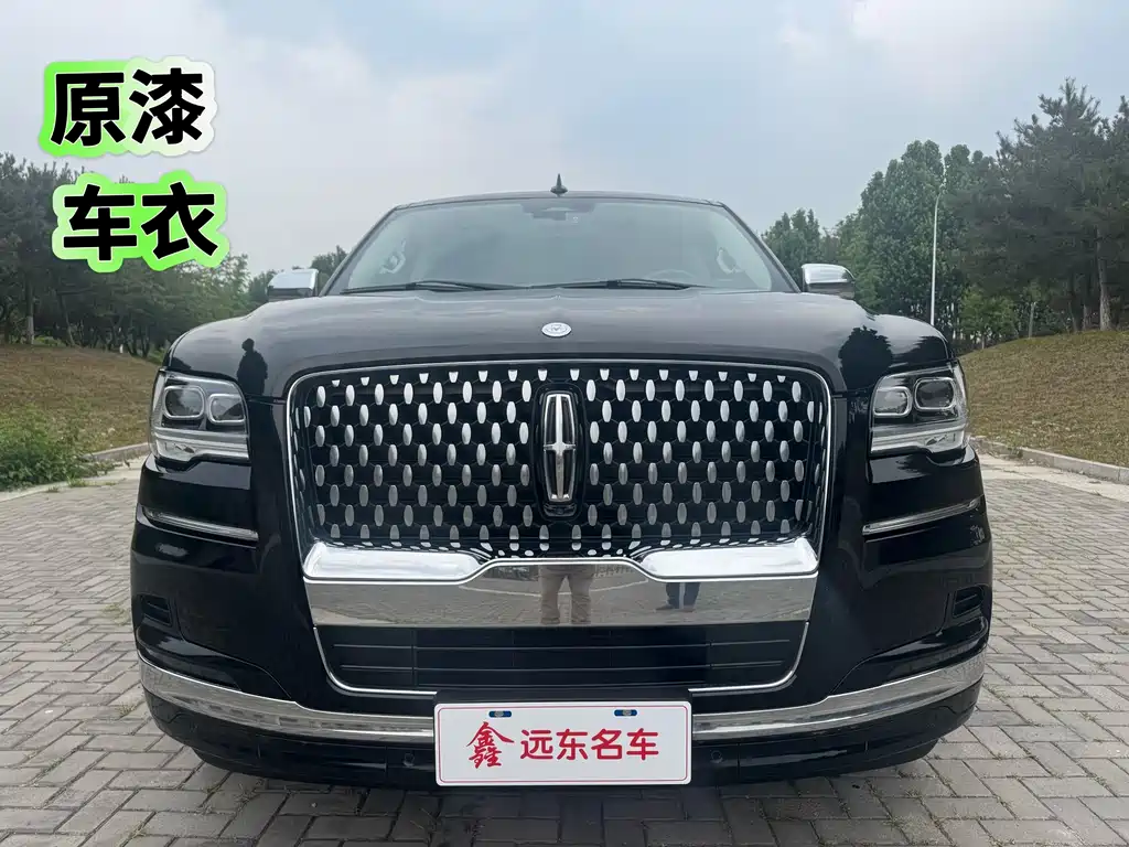 Navigator 2022 3.5T Long Wheelbase Presidential Edition