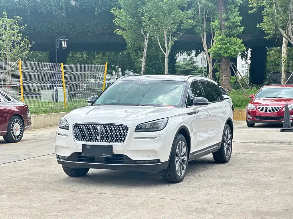 Adventurer 2022 2.0T 2WD Premium