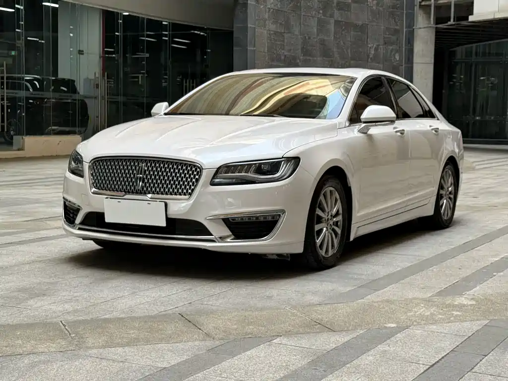 Lincoln MKZ 2020 2.0T Premium Edition