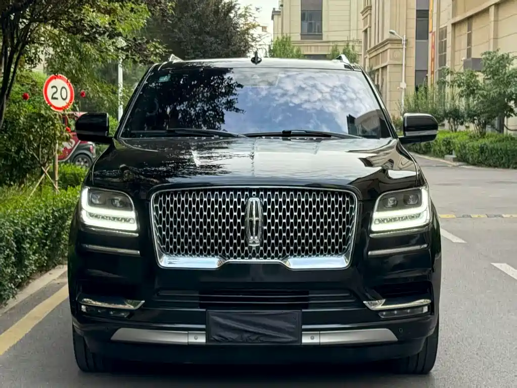 Навигатор 2019 года выпуска, модель 3.5T, Zunyao Edition, страна VI