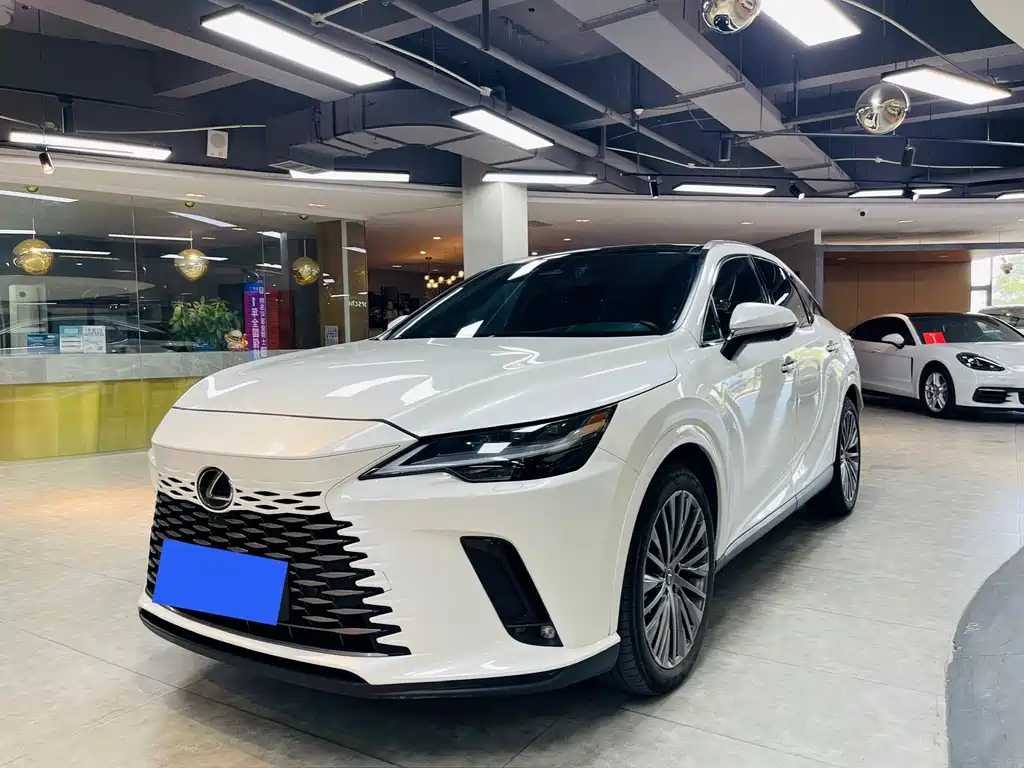 Lexus RX New Energy 2023 450h+ Полный привод Enjoy Edition