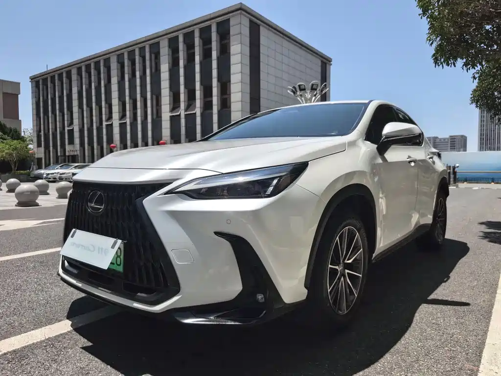 Lexus NX New Energy 2023 400h+ версия Changyue Edition