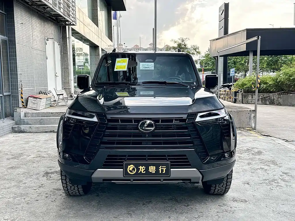 Lexus GX 2024 OVERT TRAIL Far Peak Edition