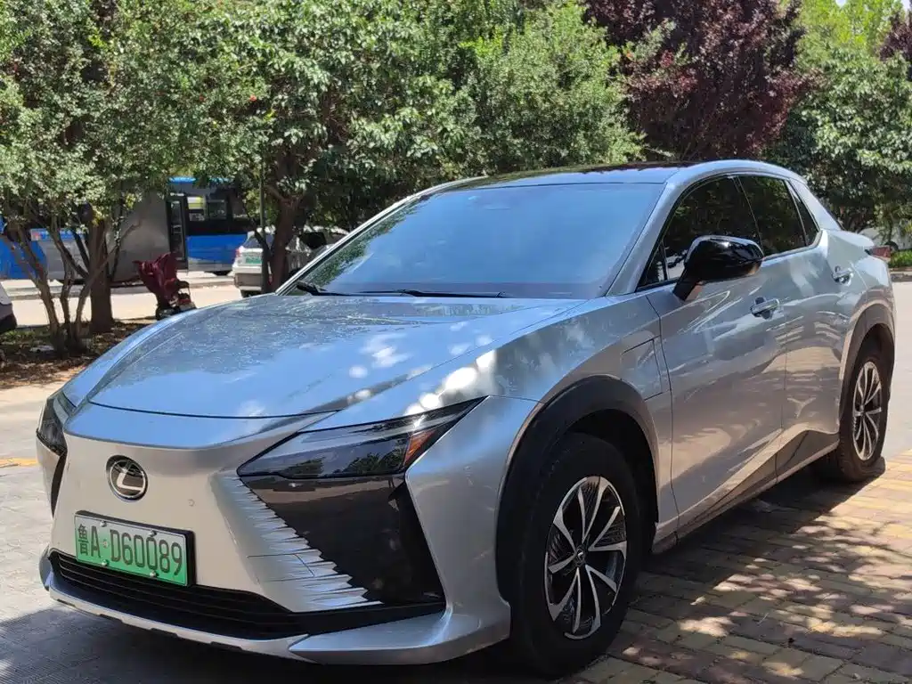 Lexus RZ 2023 300e Long Battery Life Indulgent Edition