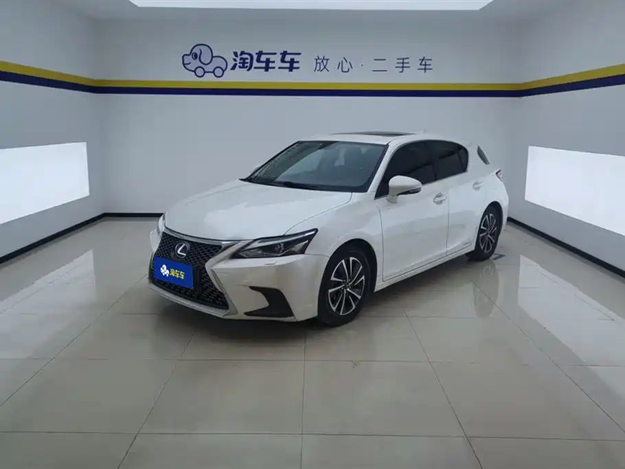 Lexus CT 2020 CT200h Comfort Edition Monochrome
