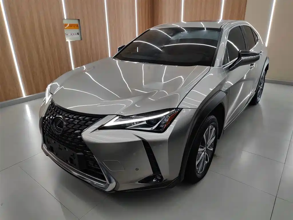 Lexus UX New Energy 2020 Модель 300e Pure*Yue Edition