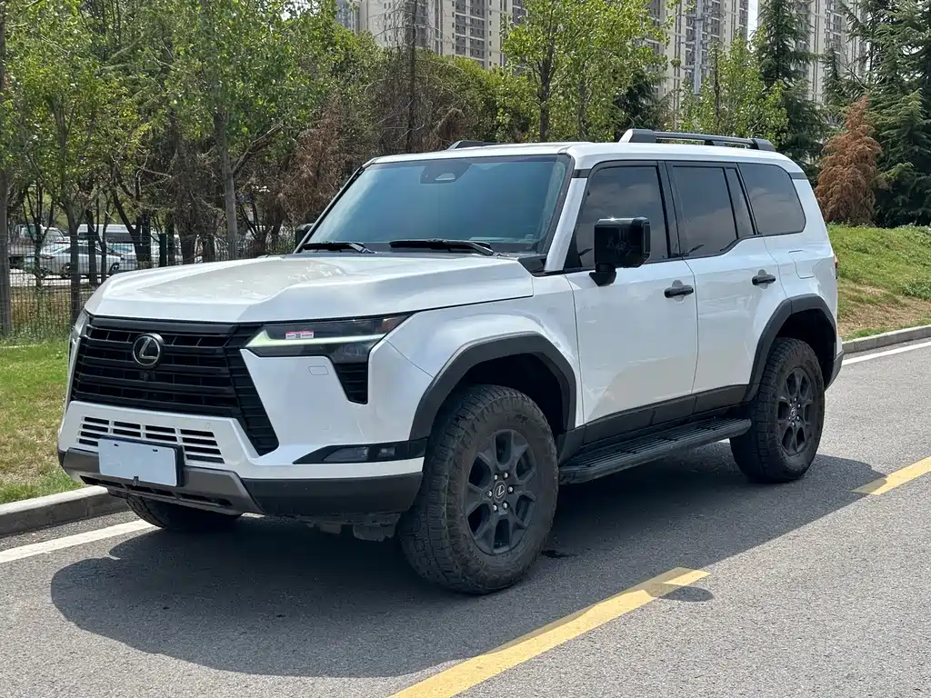 Lexus GX 2024 OVERT TRAIL Far Peak Edition