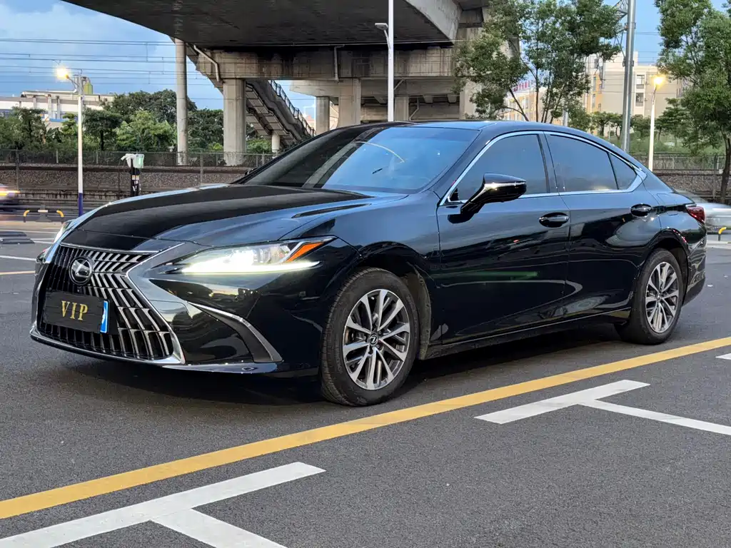 Lexus ES 2022 200 Excellence