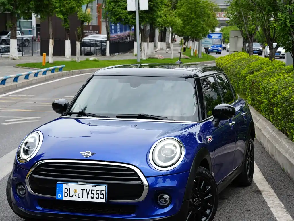 MINI 2021 1.5T COOPER classic five-door version