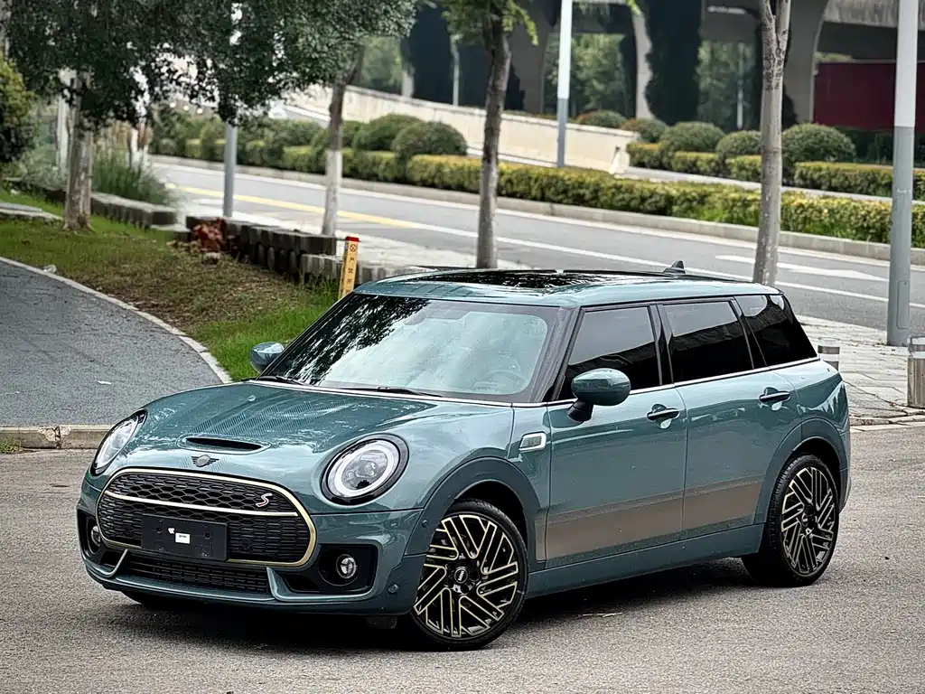 MINI CLUBMAN 2022 2.0T COOPER S Self-Contained Special Edition