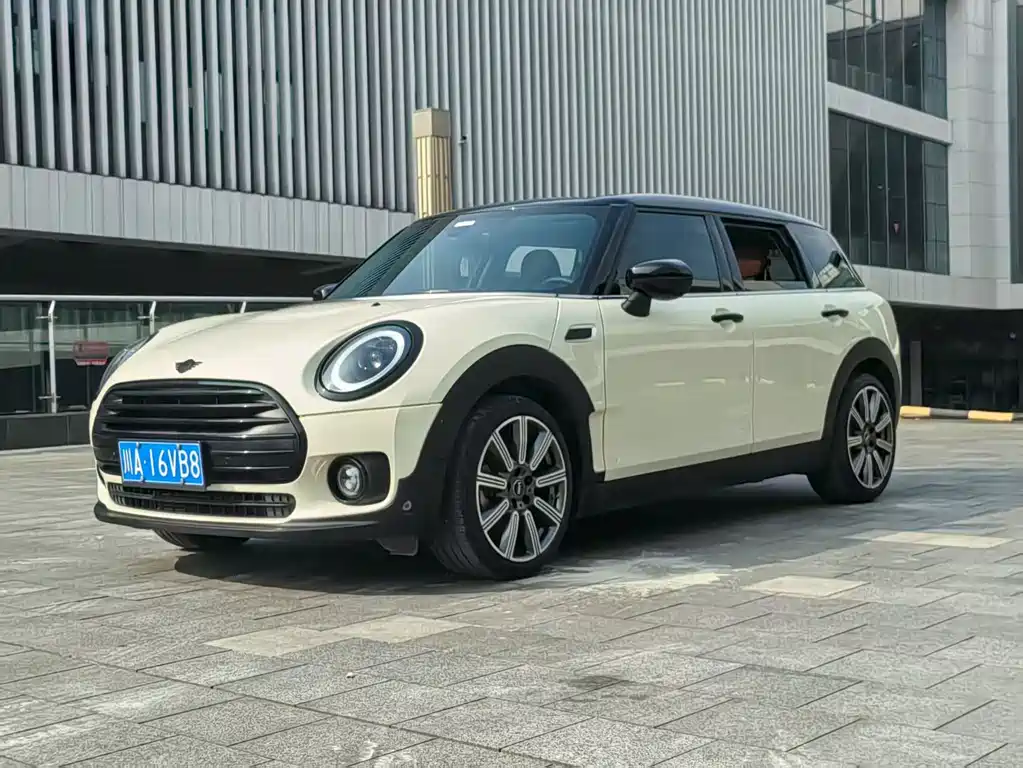 MINI CLUBMAN 2023 1.5T COOPER Connoisseur