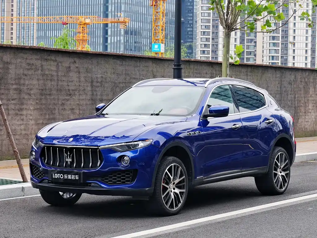 Levante 2019 модель 3.0T Standard edition Страна V