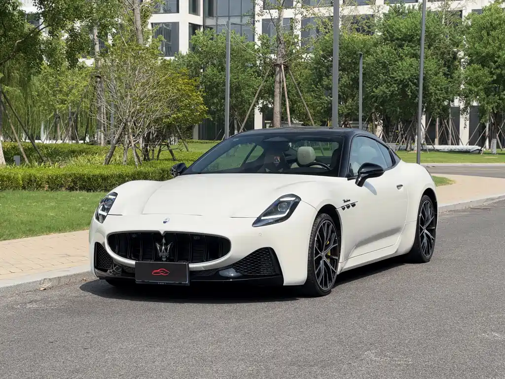 GranTurismo 2023 модель 3.0T Modena