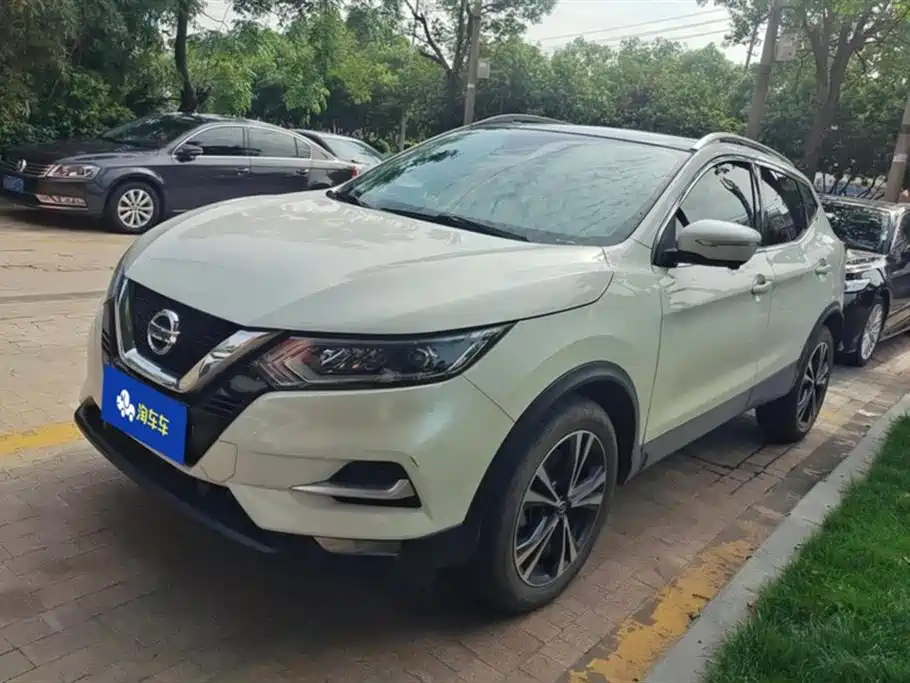 Qashqai 2022 2,0-литровый вариатор XV Prem Deluxe Edition