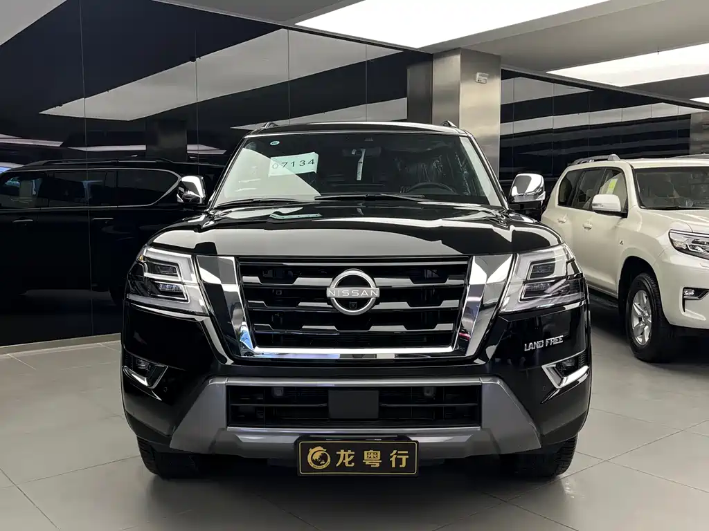 Toure 2023 ARMADA 5,6л Armada Platinum Edition