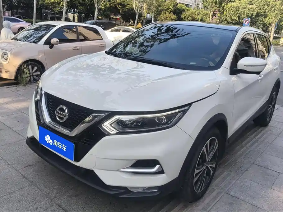 Qashqai 2021 2,0-литровый вариатор Deluxe Edition